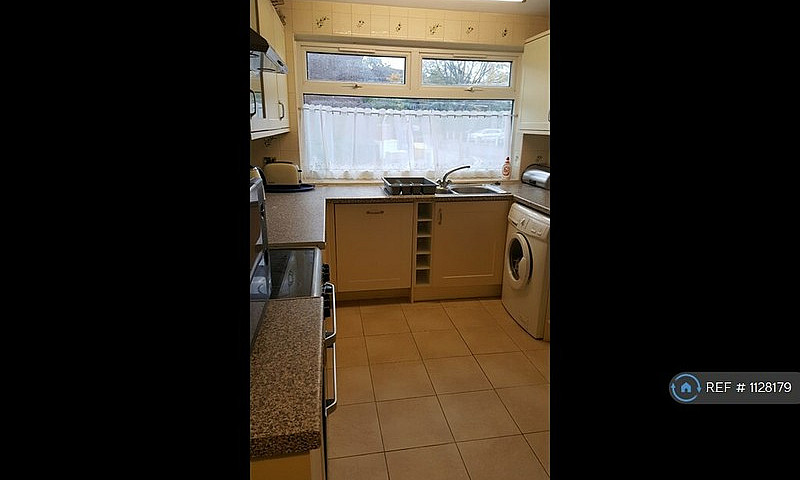 3 Bedroom House In C...