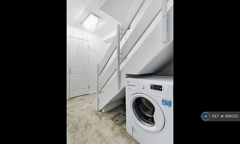 1 Bedroom In Crefeld...