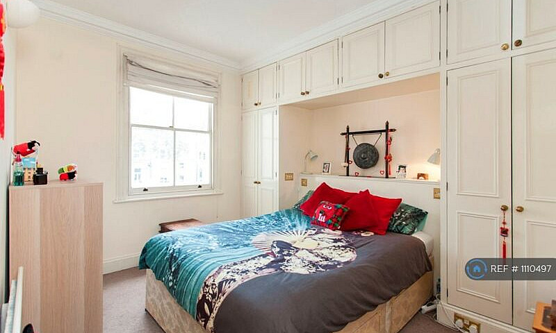 2 Bedroom Flat In Be...