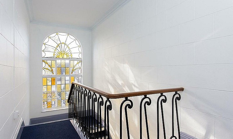 4 Bedroom Flat In Go...