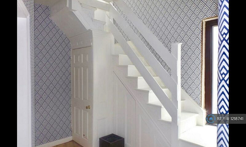 1 Bedroom In Roberts...