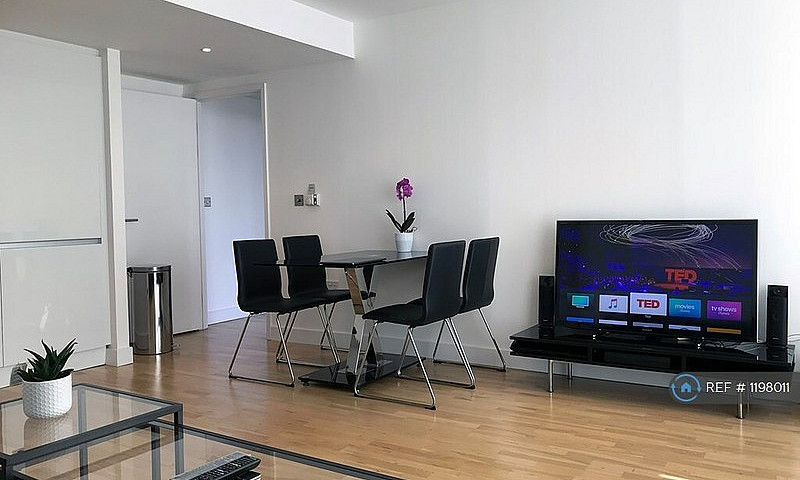 1 Bedroom Flat In Th...