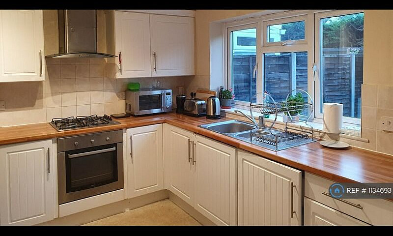 1 Bedroom In Caillar...
