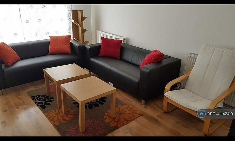 4 Bedroom House In Y...