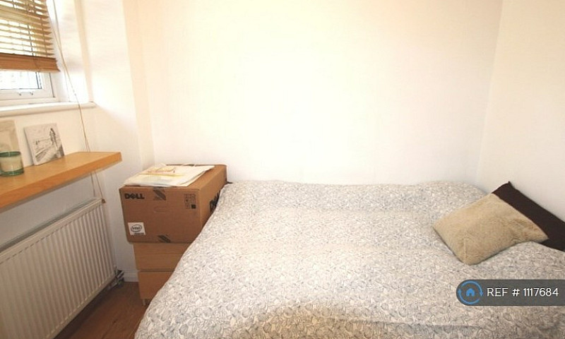 1 Bedroom Flat In Br...
