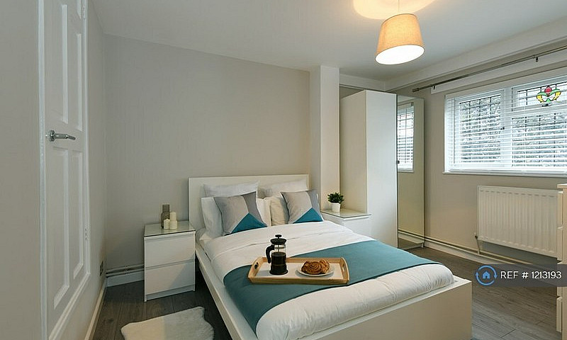 3 Bedroom Flat In We...