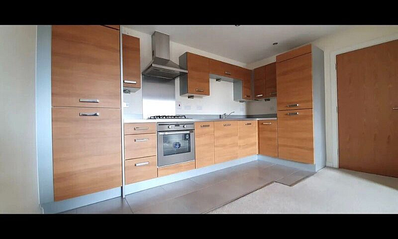 Lovely Two 2 Bed Roo...