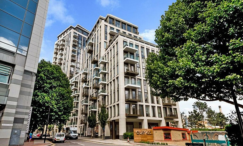 2 Bedroom Flat In Ad...