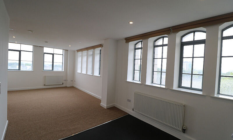 Two Bedroom Flat In ...