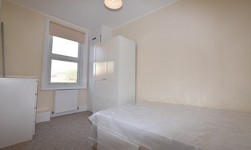 1 Bedroom Flat In Du...