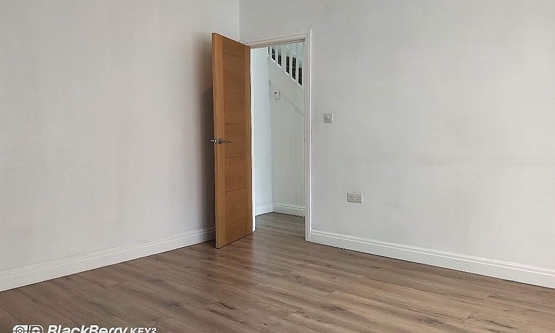 Lovely Four Bedroom ...