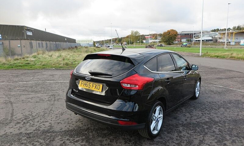 Ford Focus 1.5 Zetec...
