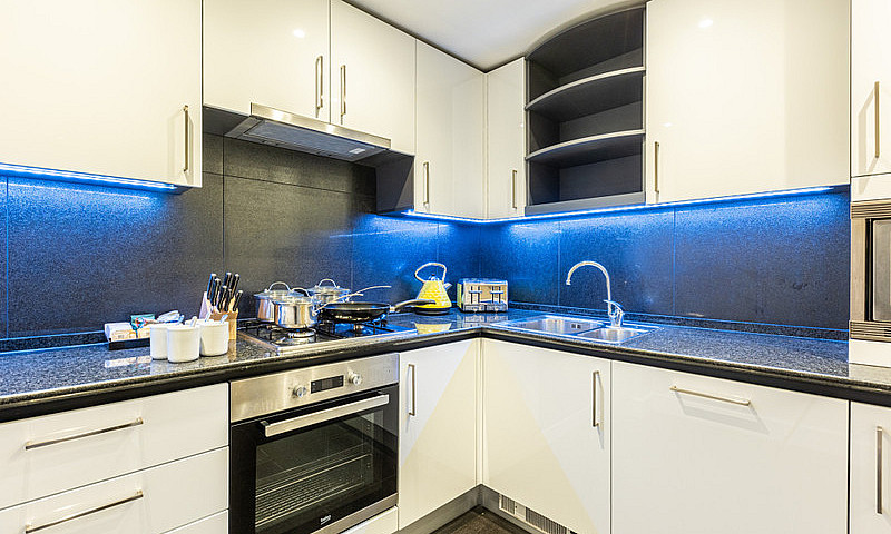 2 Bedroom Flat In We...
