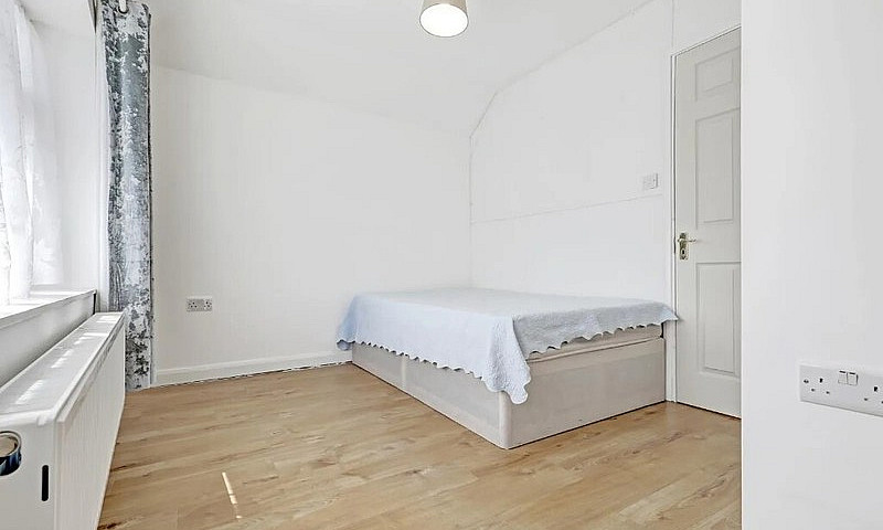 3 Bed House For Rent...