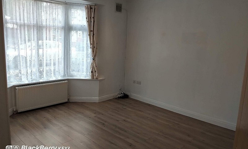 Lovely Four Bedroom ...