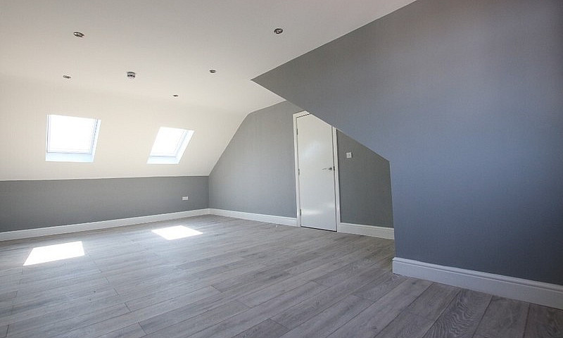 Brand New Spacious 1...