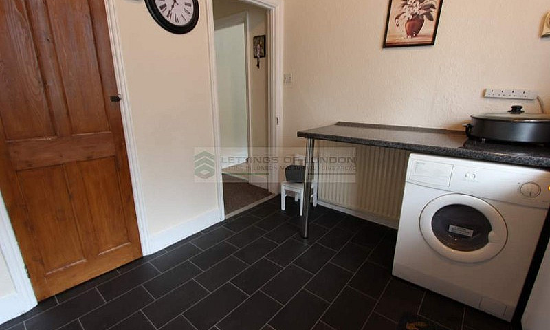 1 Bedroom Flat In Ch...