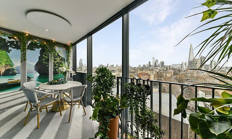 1 Bedroom Flat In Tw...