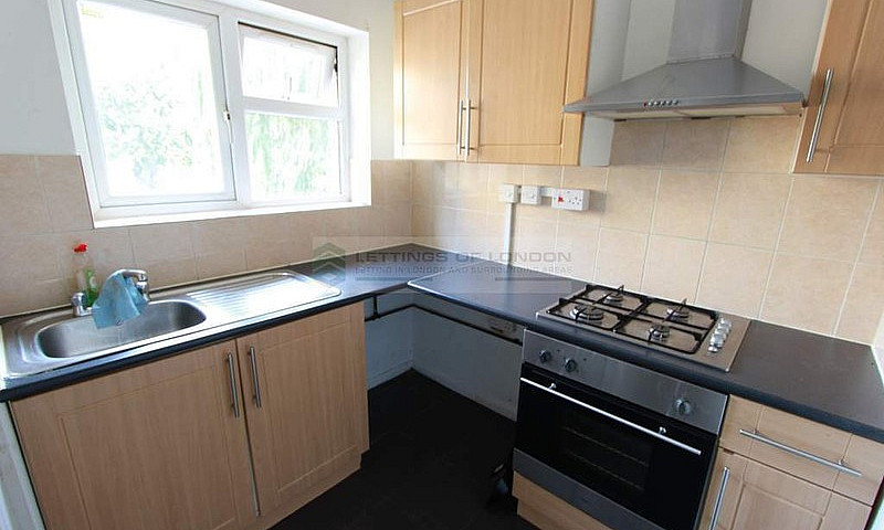 1 Bedroom Flat In Wa...