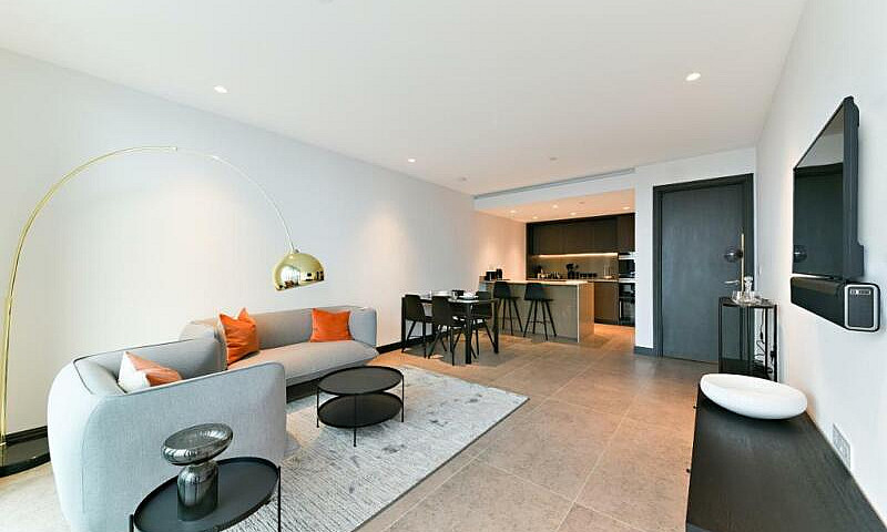 1 Bedroom Flat In On...