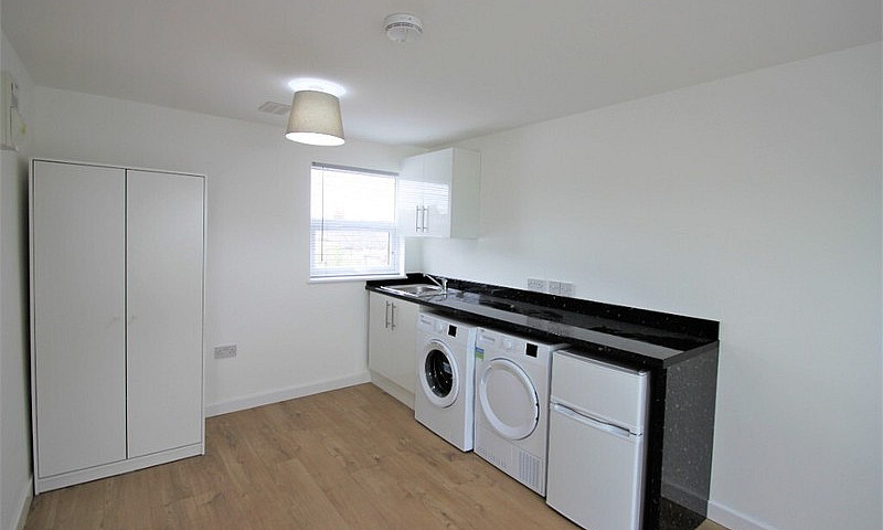 Nw2 - Brand New Stud...