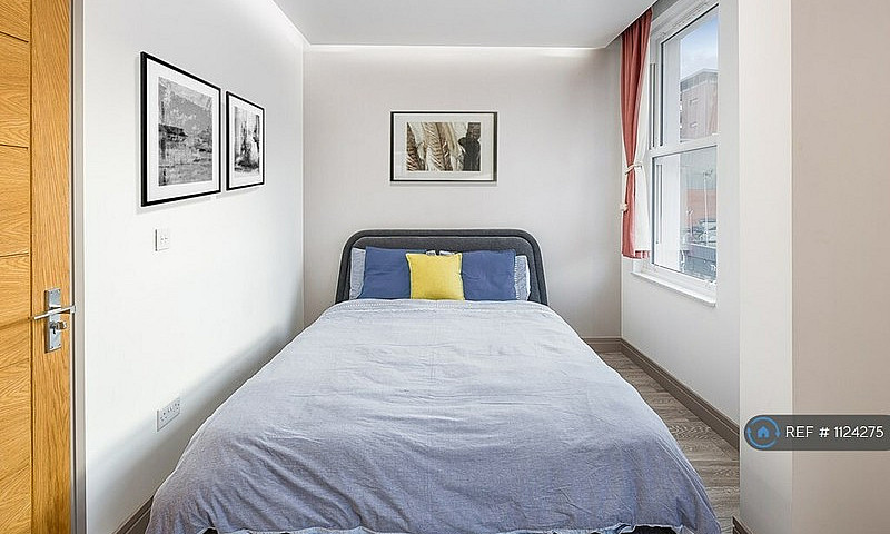 1 Bedroom Flat In Ki...