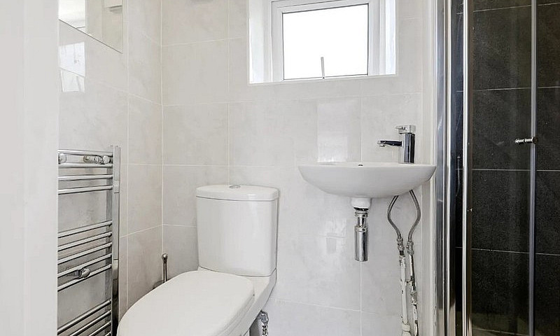 3 Bed House For Rent...