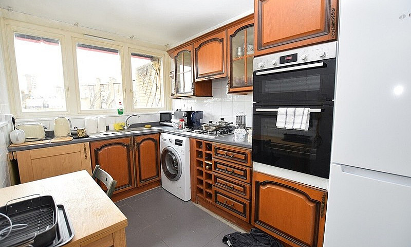 1 Bedroom Flat In Er...