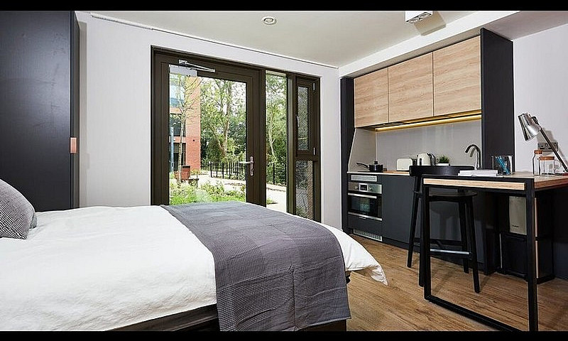 Student Room To Rent...