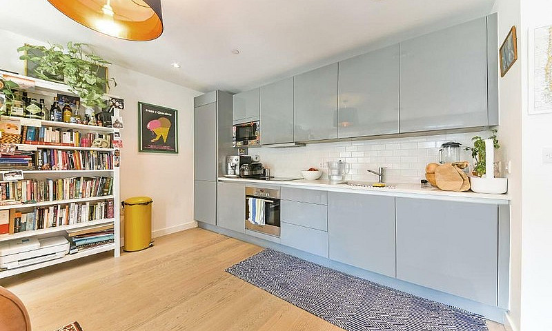 1 Bedroom Flat In Ty...