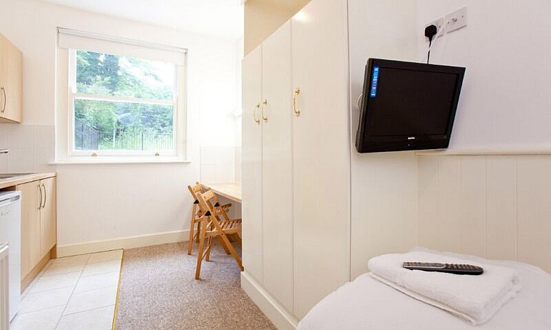 Studio Swiss Cottage...