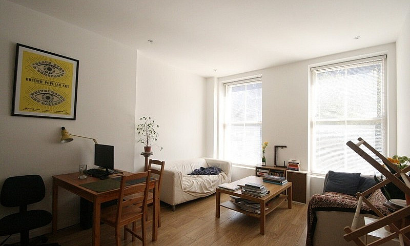 Spacious 2 Double Be...