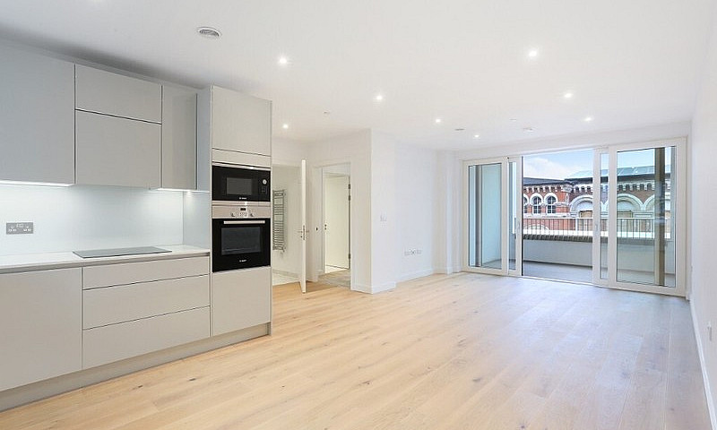 2 Bed 2 Bath, 4Th Fl...