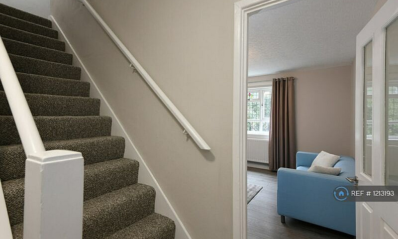 3 Bedroom Flat In We...