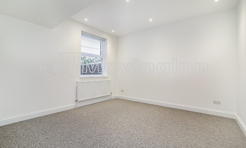 Stunning 2 Bedroom 2...