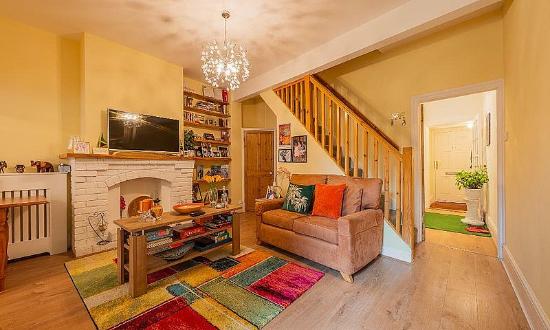 4 Bedroom House In W...