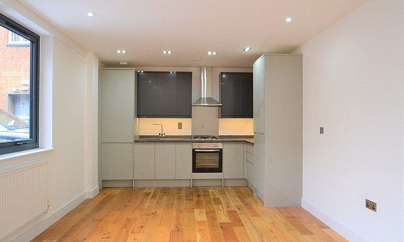 Stunning 1 Bedroom F...