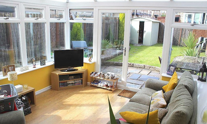 2 Bedroom House In B...