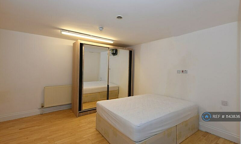 1 Bedroom Flat In Ca...