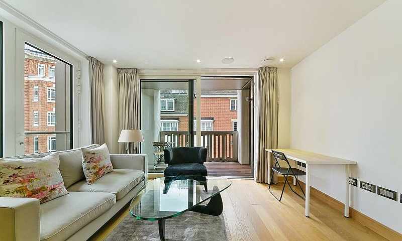 1 Bedroom Flat In Th...