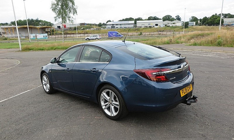 Vauxhall Insignia 2....