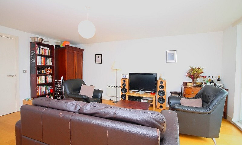 Stunning 3 Bedroom F...