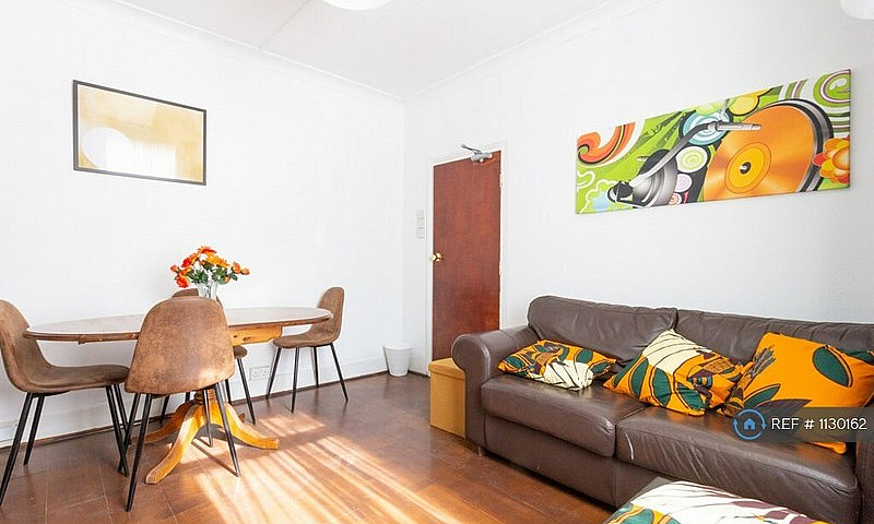 5 Bedroom House In W...
