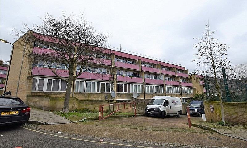 1 Bedroom Flat In Er...