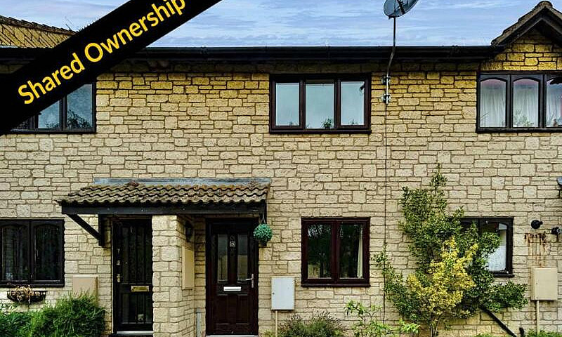 2 Bedroom House In C...