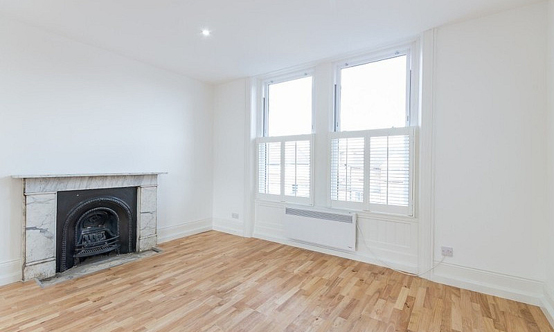 Lovely 2 Bedroom Fla...