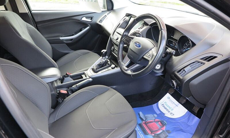 Ford Focus 1.5 Zetec...