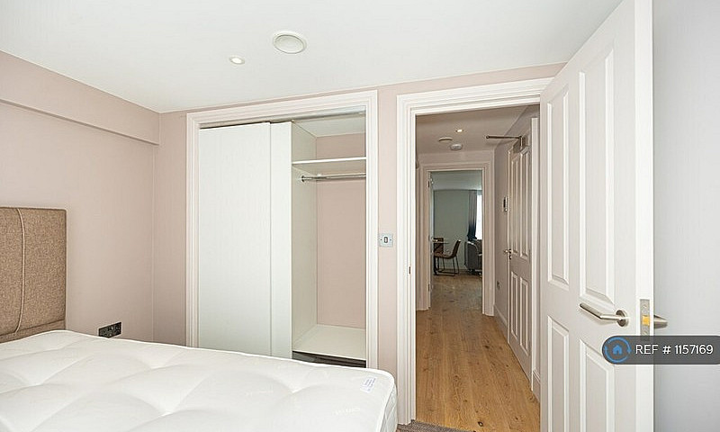 1 Bedroom Flat In We...