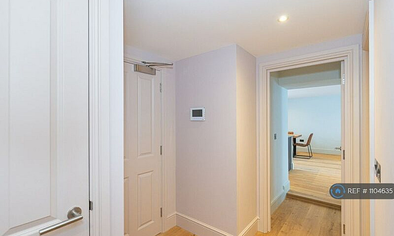 3 Bedroom Flat In We...