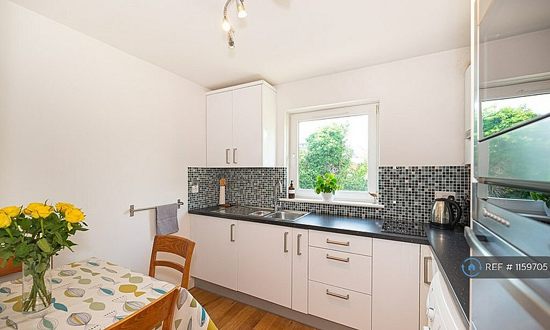 1 Bedroom Flat In Al...